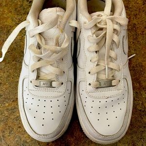 Youth size 7 Air Force Ones.